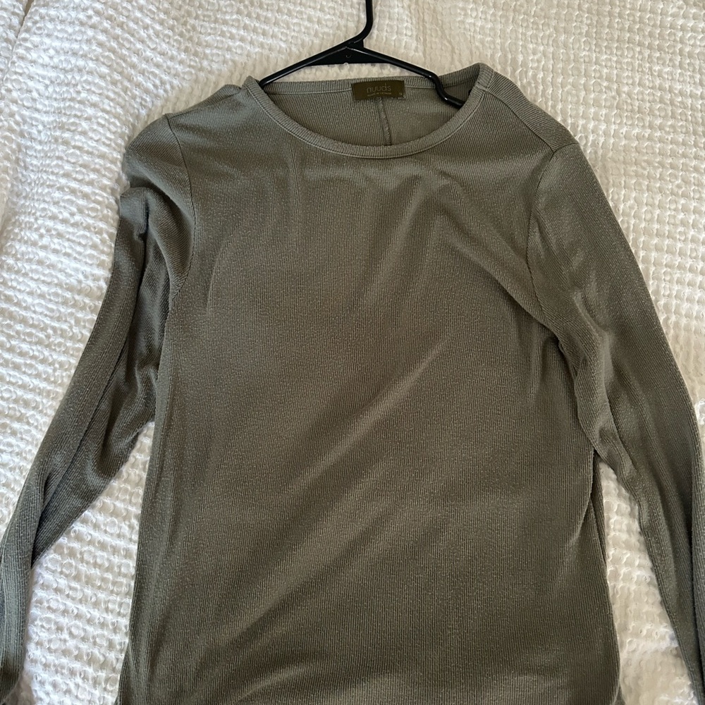 Nuuds Green Long Sleeve Tee Essential